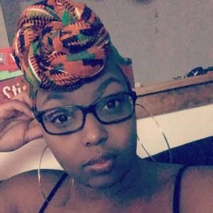 Meet your Posher, Courtney